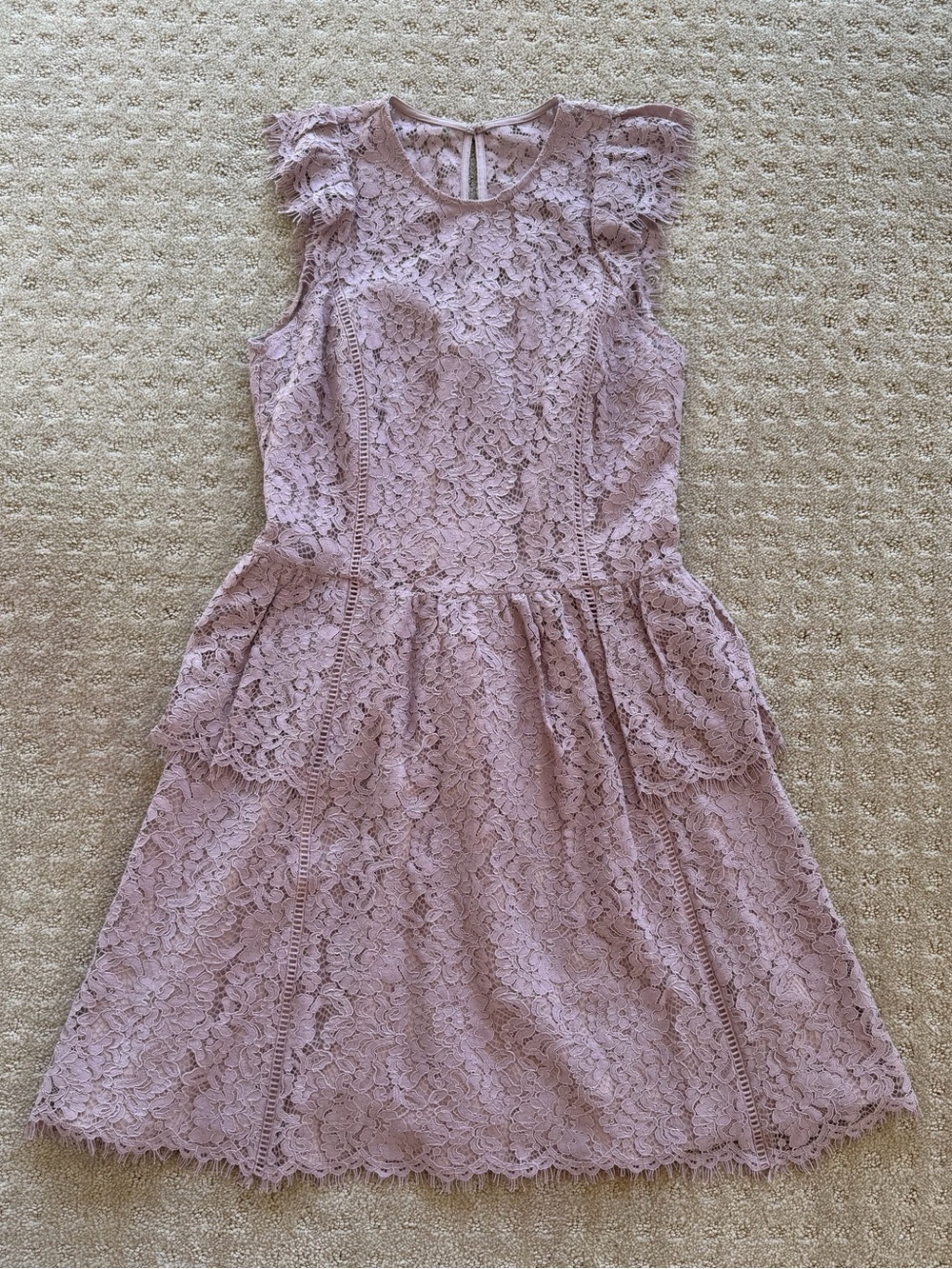 NWOT Adelyn Rae Women’s Tracy Dusty Mauve Pink Flutter Sleeve Lace Dress, Size S